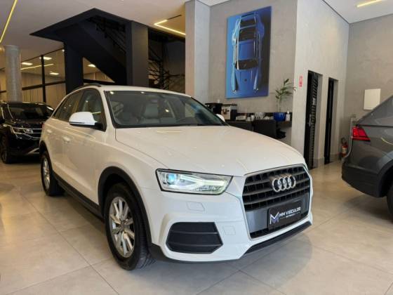 AUDI Q3 1.4 TFSI AMBIENTE FLEX 4P S TRONIC